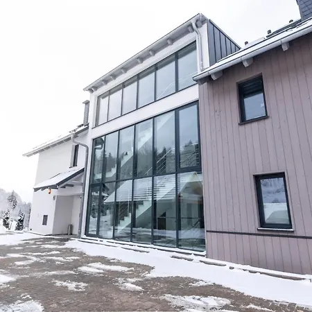 Invest Szklarks 800 - C11 شكلارسكا بوريبا